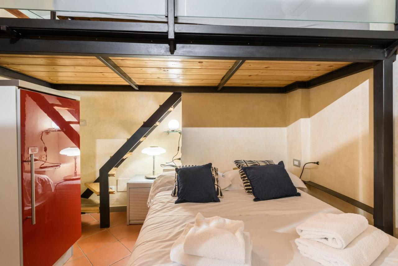 Pepi Red Apartment