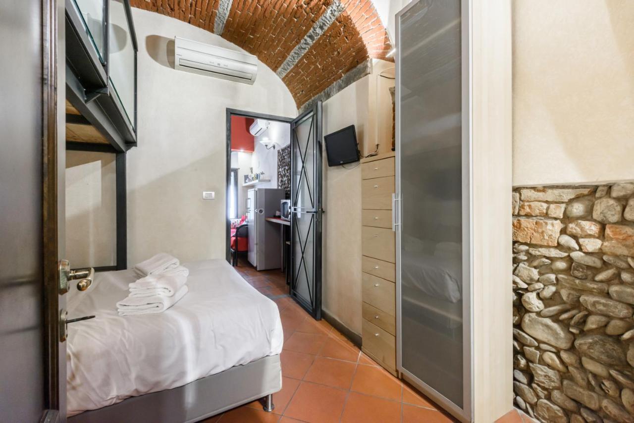 Pepi Red Apartment Florence