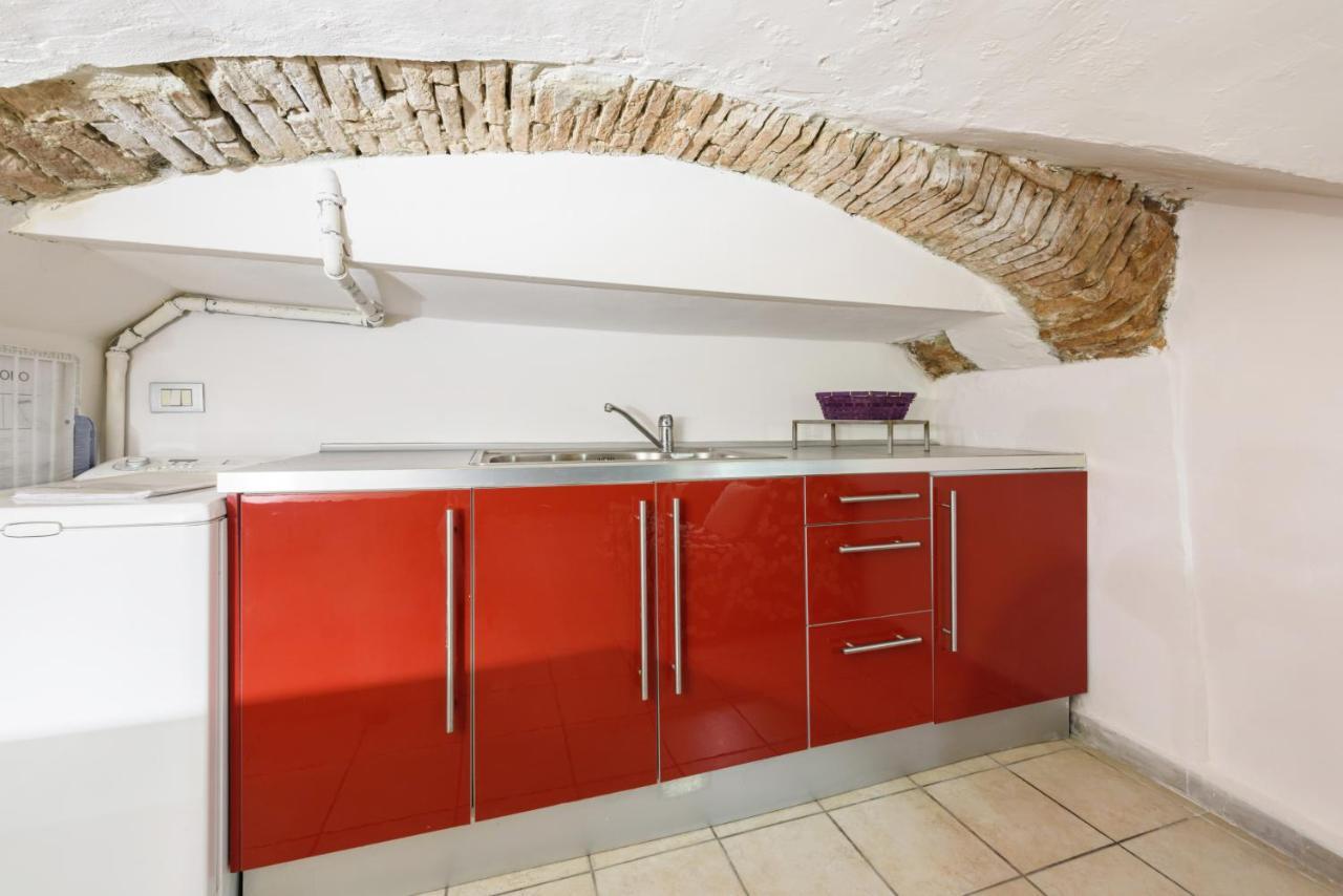 Pepi Red * Florence